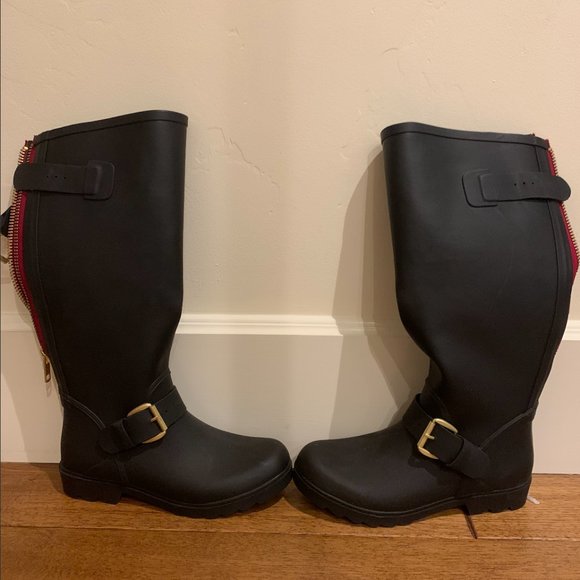 Steve Madden Tall Rain Boot (red zip) - Picture 1 of 7